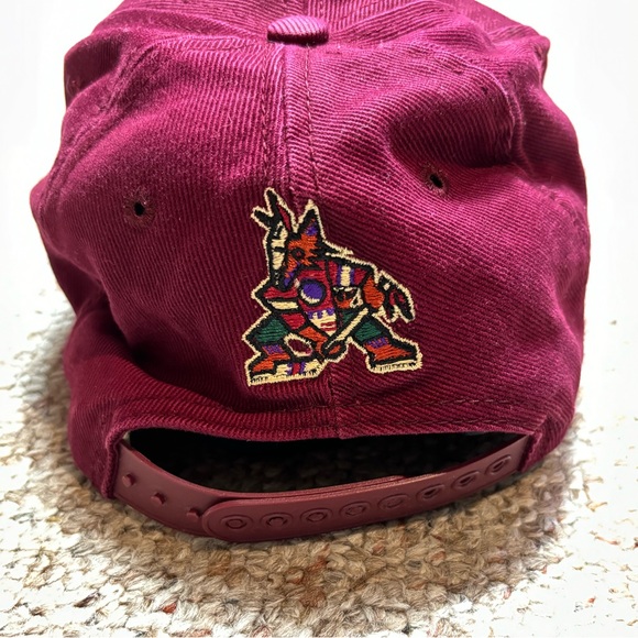 Vintage Phoenix Arizona Coyotes Hat OSFA NHL CCM SnapBack cap - Picture 4 of 9